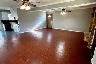 813 Co Rd 3680, Paradise, TX 76073 - Photo 4