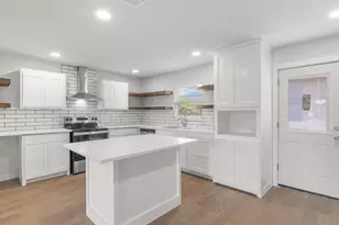 526 Jack Grace Hill Rd, Bowie, TX 76230 - Photo 16