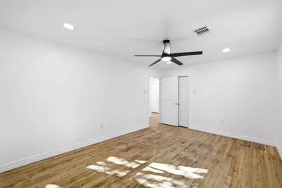 2300 N 52nd Street, Waco, TX 76710 - Photo 14