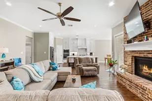 13008 Rainier Dr, Woodway, TX 76712 - Photo 8