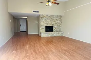 4909 Avery Cir, The Colony, TX 75056 - Photo 2