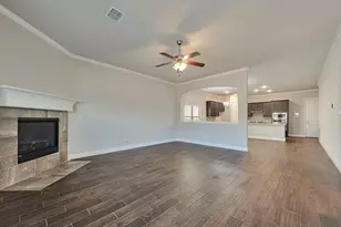 6725 Cambridge Dr, North Richland Hills, TX 76180 - Photo 6