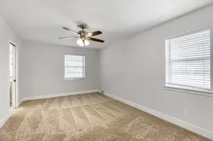 10860 Waterbridge Cir, Dallas, TX 75218 - Photo 20