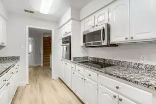 10860 Waterbridge Cir, Dallas, TX 75218 - Photo 6