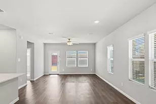 505 Cottage Wood Dr, McKinney, TX 75071 - Photo 10