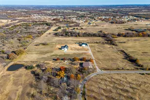 8140 Lavender Rd, Springtown, TX 76082 - Photo 2