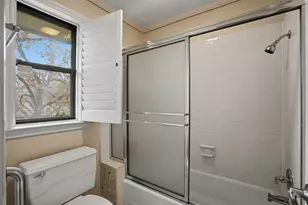 1004 Crowley Rd, Arlington, TX 76012 - Photo 28