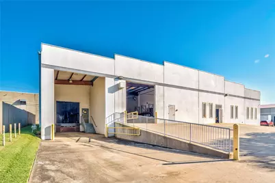 2970 Eagle Drive, Grand Prairie, TX 75052 - Photo 2