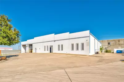 2970 Eagle Drive, Grand Prairie, TX 75052 - Photo 4