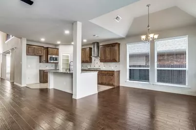 911 Melshire Drive, Garland, TX 75040 - Photo 6