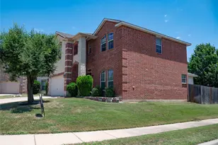 1721 Grassy View Dr, Fort Worth, TX 76177 - Photo 2