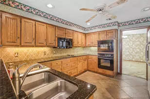 3705 Waycross Ct, Arlington, TX 76016 - Photo 6