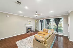 525 Magnolia Trail, DeSoto, TX 75115 - Photo 8