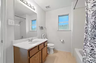 525 Magnolia Trail, DeSoto, TX 75115 - Photo 10