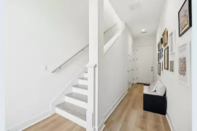 1901 S Harwood Street #107, Dallas, TX 75215 - Photo 4