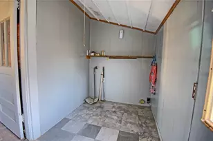 309 E Howell St, Saint Jo, TX 76265 - Photo 10