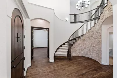 112 Aransas Drive, Irving, TX 75039 - Photo 4