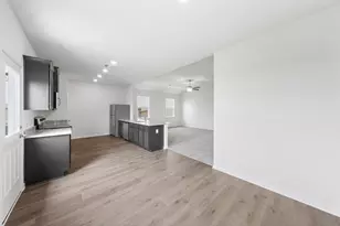 10125 Throttle Ln, Fort Worth, TX 76131 - Photo 4