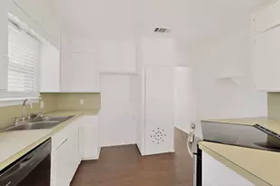 11122 Stallcup Dr, Dallas, TX 75228 - Photo 14