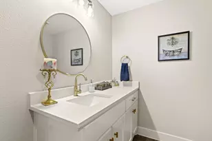 114 W Morton St, Denison, TX 75021 - Photo 10