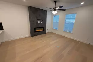 332 Greenhouse Dr, Plano, TX 75074 - Photo 2