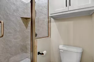 168 Lakeview Cir, Pilot Point, TX 76258 - Photo 24