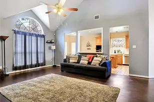 7621 Brook Meadow Ln, Fort Worth, TX 76133 - Photo 10