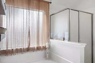 1360 Castlegar Ln, Fort Worth, TX 76247 - Photo 18