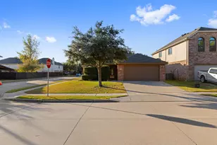 1360 Castlegar Ln, Justin, TX 76247 - Photo 4