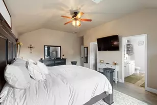 1360 Castlegar Ln, Fort Worth, TX 76247 - Photo 16