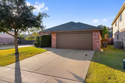 1360 Castlegar Lane, Fort Worth, TX 76247 - Photo 2