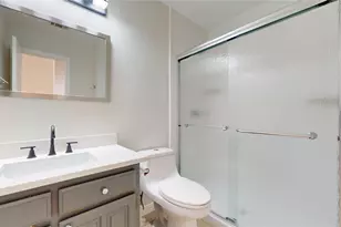 7206 Forestwind Ct, Arlington, TX 76001 - Photo 32