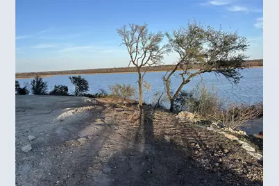 2881 Pathfinder Court, Granbury, TX 76048 - Photo 4