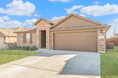 508 W Bronze Circle, Springtown, TX 76082 - Photo 2
