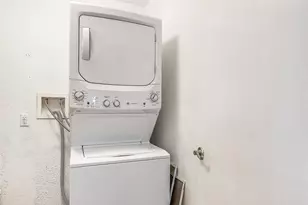 402 NW 5th St, Mineral Wells, TX 76067 - Photo 24