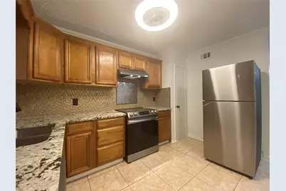 3420 Hidalgo Drive #301, Dallas, TX 75220 - Photo 12