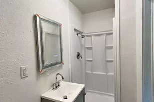 601 Blevins St, Fort Worth, TX 76111 - Photo 16