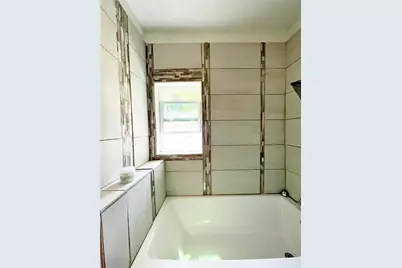 601 Blevins Street, Fort Worth, TX 76111 - Photo 22