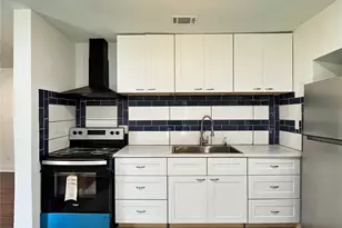 601 Blevins St, Fort Worth, TX 76111 - Photo 12