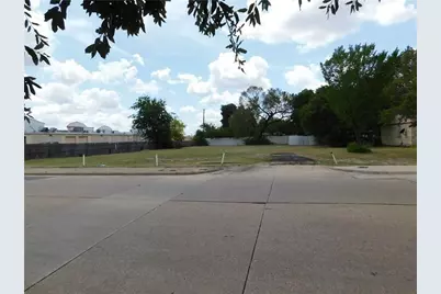 8014 Blossom Lane, Dallas, TX 75227 - Photo 1