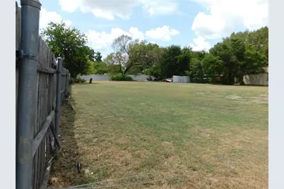 8014 Blossom Lane, Dallas, TX 75227 - Photo 8