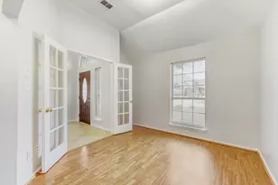 300 Shady Timbers Ln, Murphy, TX 75094 - Photo 4