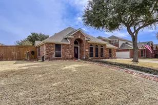300 Shady Timbers Ln, Murphy, TX 75094 - Photo 2