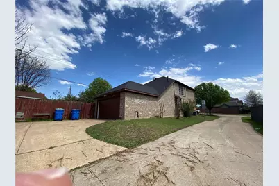 2413 Katherine Drive, Rowlett, TX 75089 - Photo 2