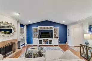 10588 High Hollows Dr, Dallas, TX 75230 - Photo 2