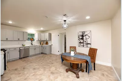 1413 Hill Street, Grapevine, TX 76051 - Photo 4