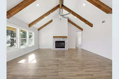 107 W Stagecoach Trail, Weatherford, TX 76085 - Photo 4