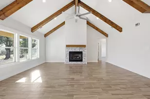 107 W Stagecoach Trl, Weatherford, TX 76085 - Photo 4