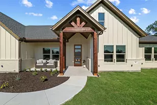 107 W Stagecoach Trl, Weatherford, TX 76085 - Photo 1