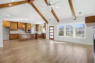 107 W Stagecoach Trl, Weatherford, TX 76085 - Photo 4